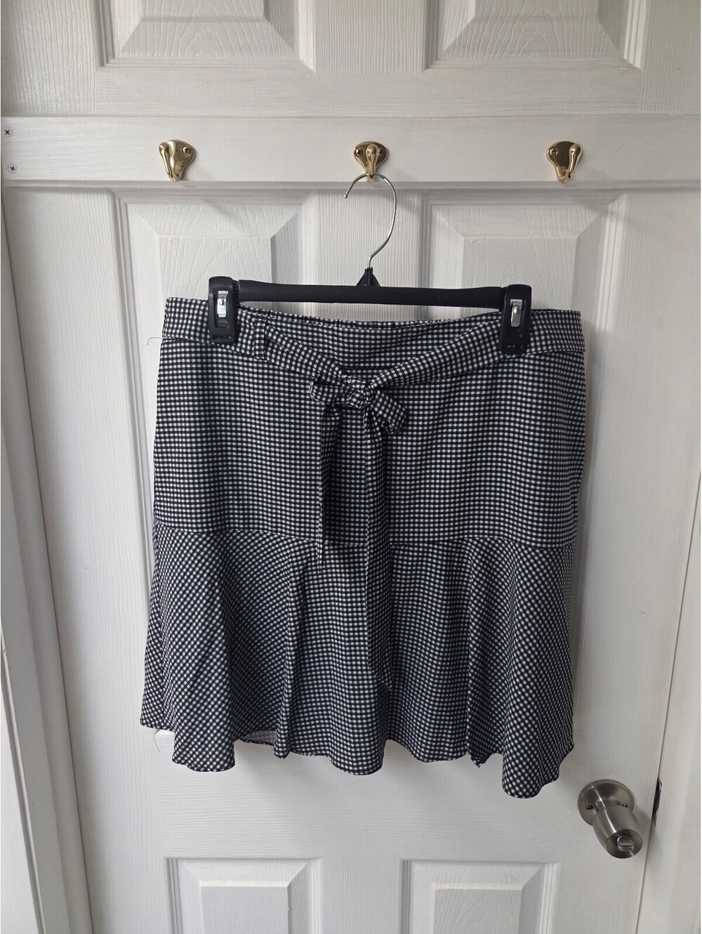SOHO Women's Black and White Gingham Flared Skort with Tie Waist, Size Large